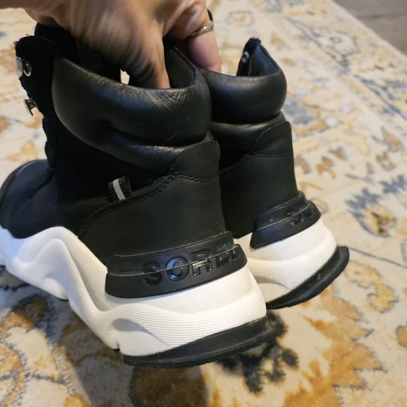 SOREL Kinetic RNEGD Conquest Waterproof Sneaker Black/White Size 9 - Picture 9 of 13